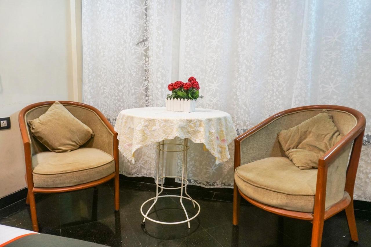 Super Townhouse Oak Sr Hotel Wakad Πούνε Εξωτερικό φωτογραφία