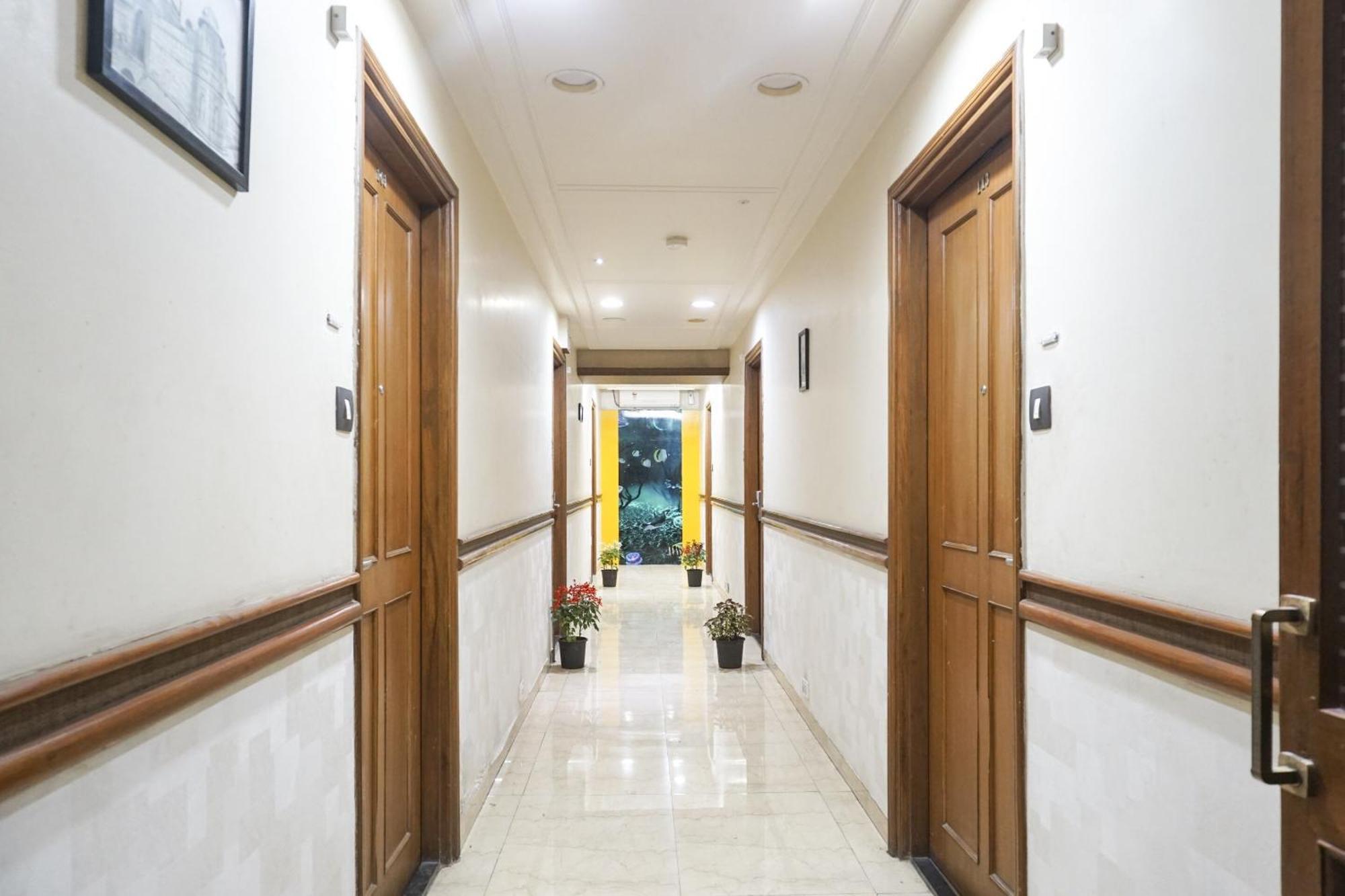 Super Townhouse Oak Sr Hotel Wakad Πούνε Εξωτερικό φωτογραφία
